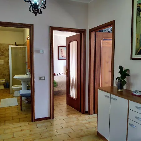 Cinzia By Interhome Daire